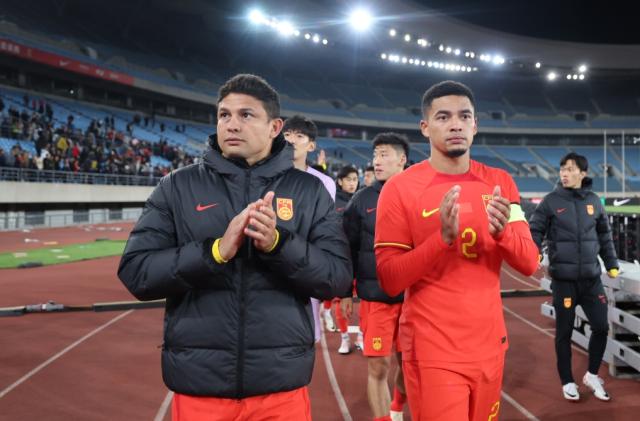 天博体育-艾克森搭上国足末班车：充电十五天，用时五分钟？